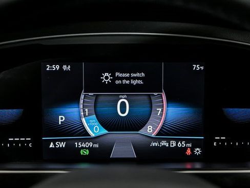 Certified 2024 Volkswagen Tiguan SE R-Line image 17