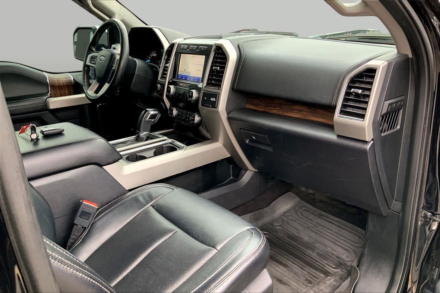 Used 2019 Ford F150 Lariat w/ Equipment Group 502A Luxury AWD/4WD image 17