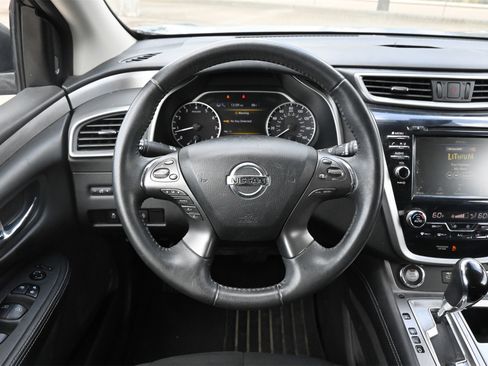 Used 2021 Nissan Murano SV image 10