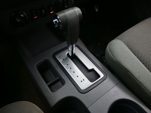 Used 2015 Nissan Frontier SV w/ SV Value Truck Package image 19