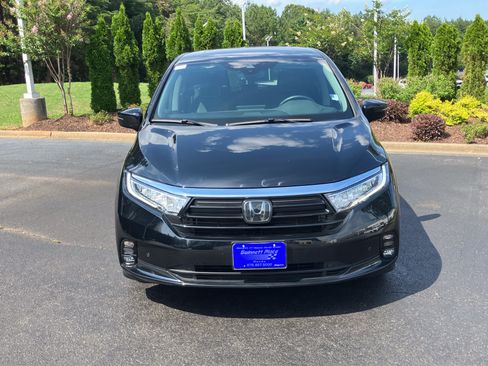Used 2024 Honda Odyssey Elite image 3