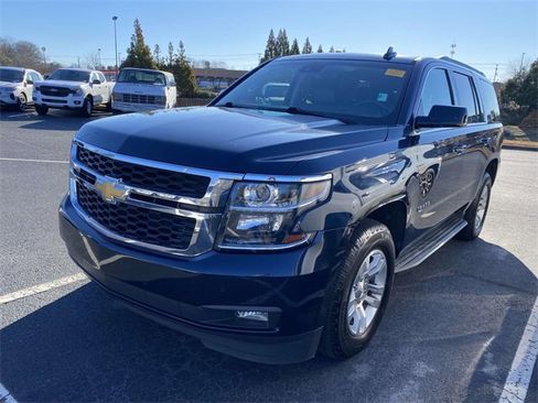Used 2017 Chevrolet Tahoe LT w/ Luxury Package image 3