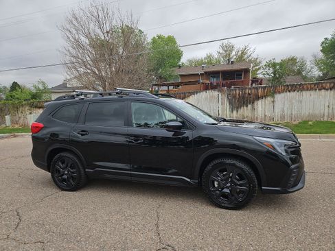 Used 2024 Subaru Ascent Onyx Edition Limited AWD/4WD image 2