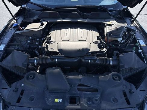 Used 2018 Jaguar XJ R-Sport RWD image 26