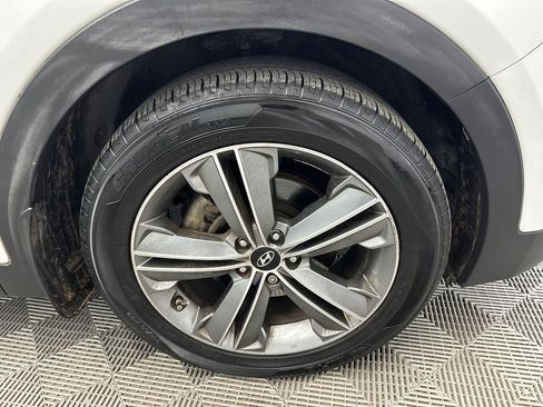 Used 2016 Hyundai Santa Fe Limited w/ Option Group 04 FWD image 14
