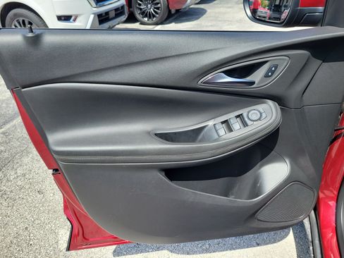 Used 2024 Buick Encore GX Preferred FWD image 10