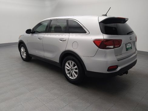 Used 2019 Kia Sorento L FWD image 3