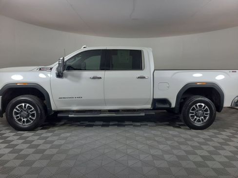 Used 2023 GMC Sierra 2500 SLT w/ SLT Premium Package image 6
