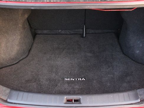 Used 2017 Nissan Sentra SV w/ Style Package image 9