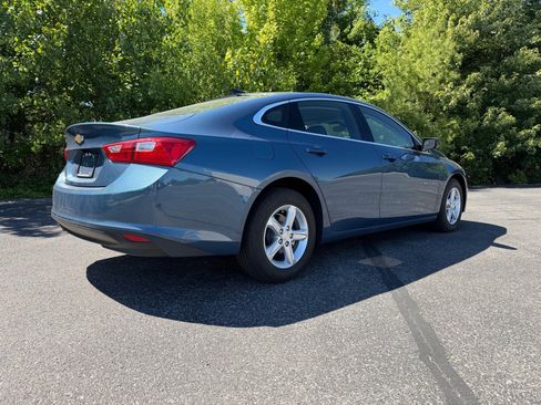 Used 2025 Chevrolet Malibu LS FWD image 14