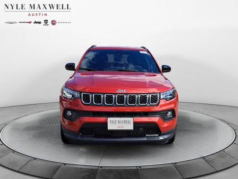 New 2026 Jeep Compass Latitude image 16