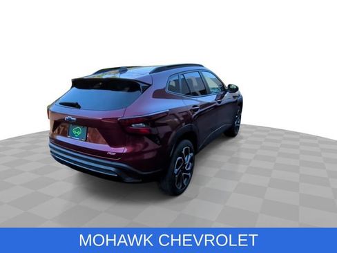 Used 2024 Chevrolet Trax RS w/ Driver Confidence Package FWD image 9