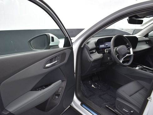 New 2026 Audi Q3 quattro 2.0T AWD/4WD image 5