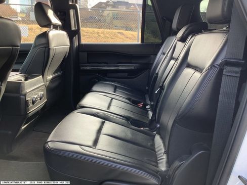 Used 2021 Ford Expedition Max XLT image 13