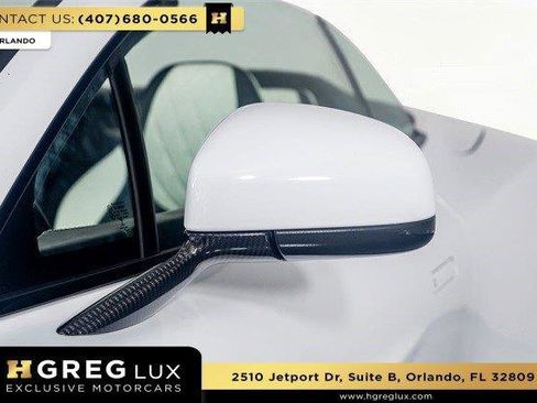 Used 2017 Aston Martin Vanquish S image 25