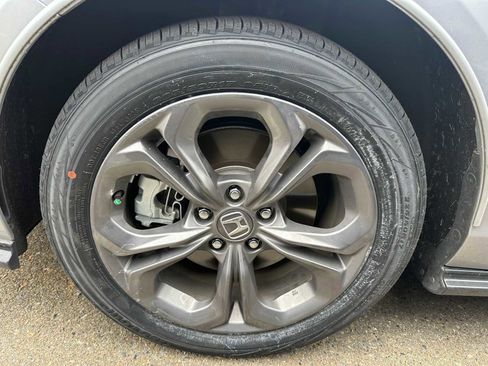 Used 2023 Honda Accord EX-L image 4