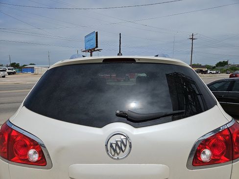 Used 2012 Buick Enclave Leather w/ LPO, Cargo Convenience Pkg FWD image 3