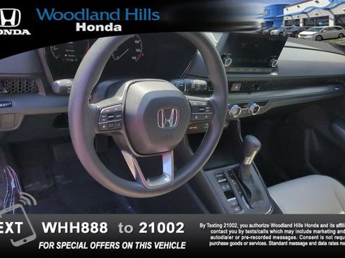 Used 2023 Honda CR-V EX image 9