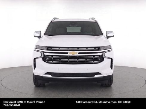Used 2024 Chevrolet Suburban Premier AWD/4WD image 5