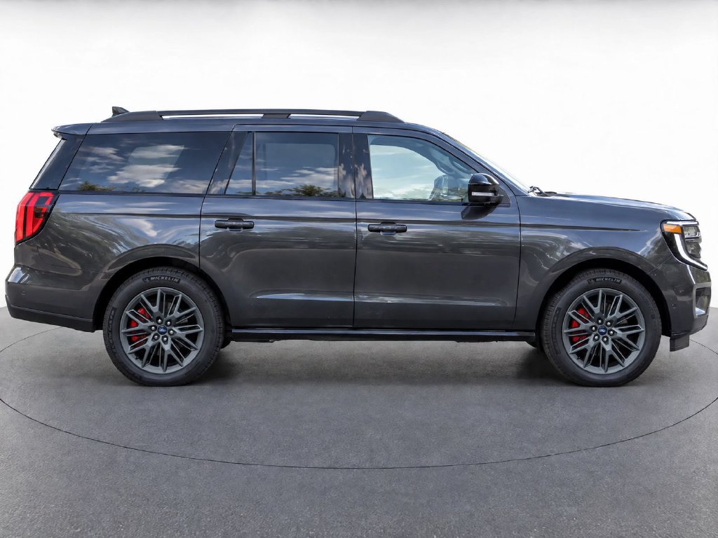 Used 2025 Ford Expedition Platinum w/ Stealth Performance Package AWD/4WD image 6