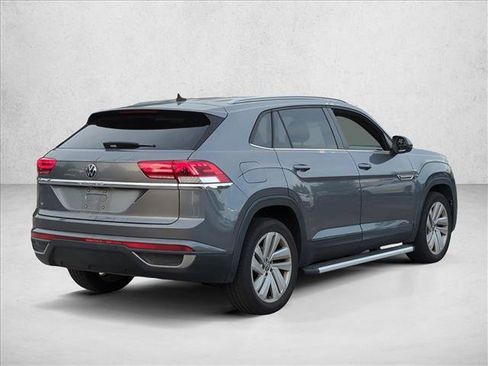 Used 2021 Volkswagen Atlas Cross Sport SE FWD image 5