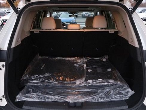 Certified 2023 Nissan Rogue SV w/ SV Premium B Package image 7