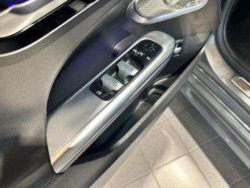 Certified 2025 Mercedes-Benz C 300 4MATIC Sedan image 15