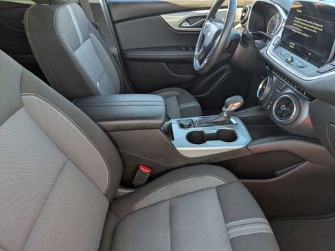 Used 2024 Chevrolet Blazer LT image 11