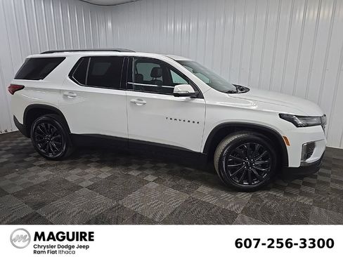 Used 2023 Chevrolet Traverse RS AWD/4WD image 1