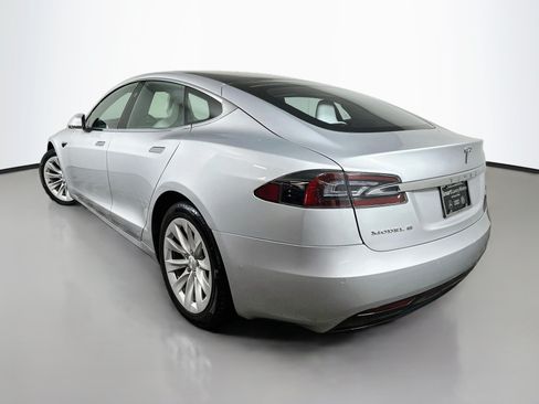 Used 2017 Tesla Model S 100D AWD/4WD image 5