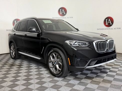 Used 2024 BMW X3 xDrive30i w/ Premium Package w/ZPA AWD/4WD image 1