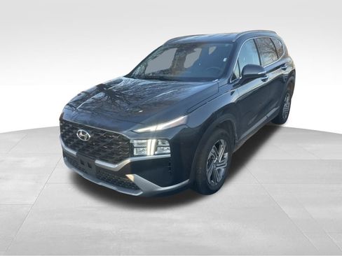 Used 2023 Hyundai Santa Fe SEL image 2