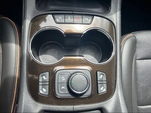 Used 2021 GMC Acadia AT4 w/ Trailering Package AWD/4WD image 12