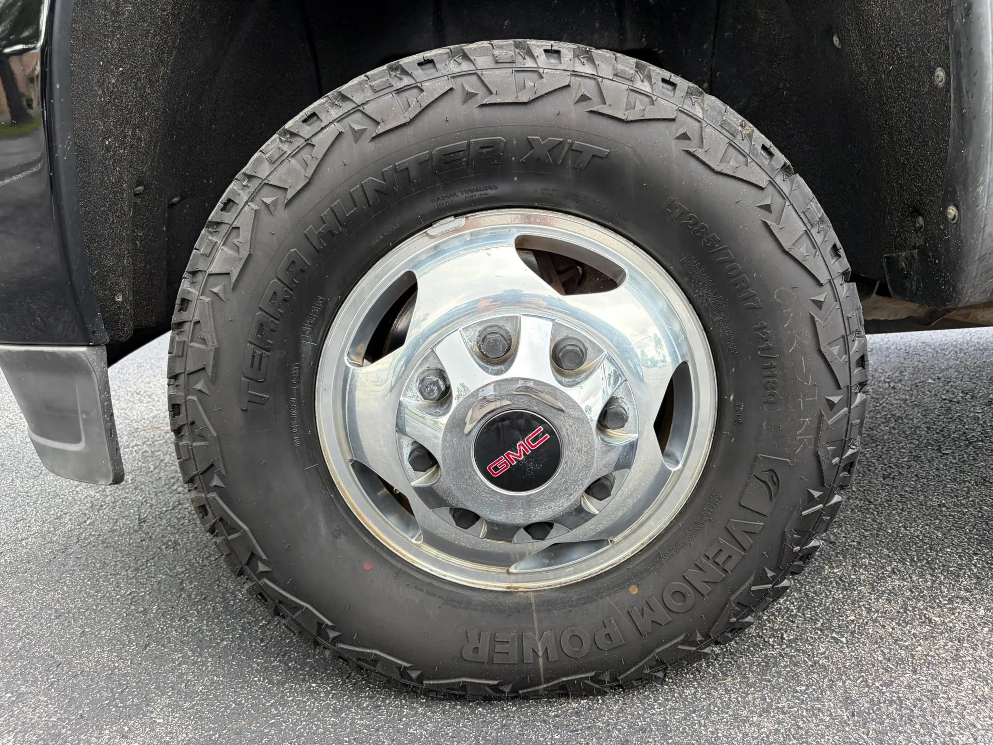 Used 2018 GMC Sierra 3500 Denali w/ Duramax Plus Package AWD/4WD image 10