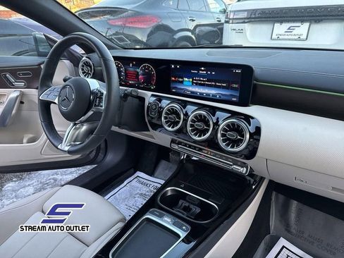 Used 2024 Mercedes-Benz CLA 250 4MATIC image 33