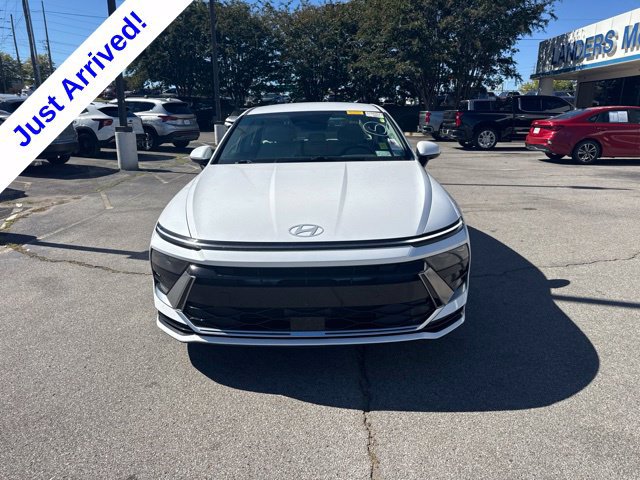 Used 2025 Hyundai Sonata SEL FWD image 9