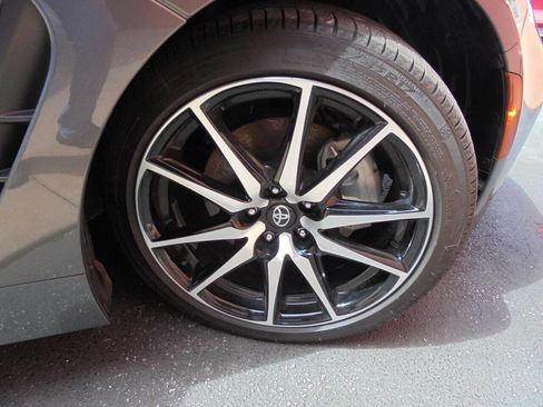 Used 2022 Toyota GR86 image 24