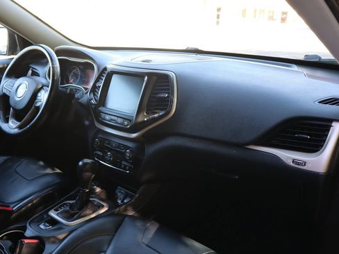 Used 2014 Jeep Cherokee Limited w/ Technology Group AWD/4WD image 17