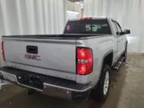 Used 2018 GMC Sierra 1500 SLE w/ SLE Value Package AWD/4WD image 3