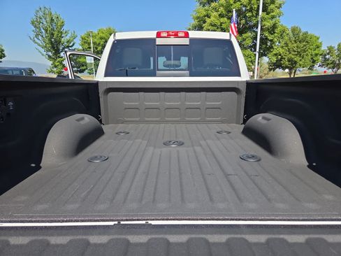 Used 2025 RAM 3500 Laramie AWD/4WD image 27