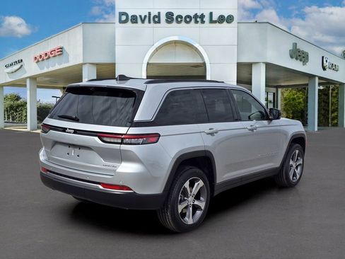 New 2026 Jeep Grand Cherokee Limited w/ Luxury Tech Group II image 6