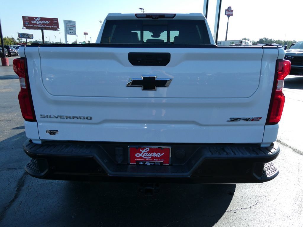 Used 2022 Chevrolet Silverado 1500 ZR2 w/ Technology Package AWD/4WD image 8