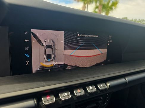 Certified 2025 Porsche 911 Carrera 4 GTS image 28