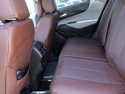 Used 2018 Chevrolet Equinox LS AWD/4WD image 17