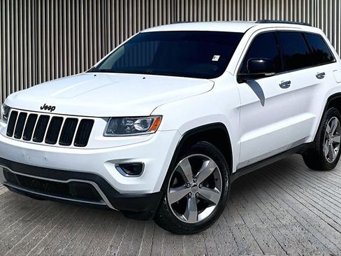 Used 2014 Jeep Grand Cherokee Limited w/ Mopar Chrome Edition Group RWD image 12