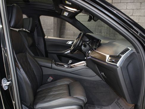 Used 2023 BMW X6 xDrive40i w/ M Sport Package image 41