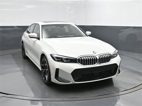 New 2026 BMW 330i xDrive 330i xDrive w/ M Sport Package image 22