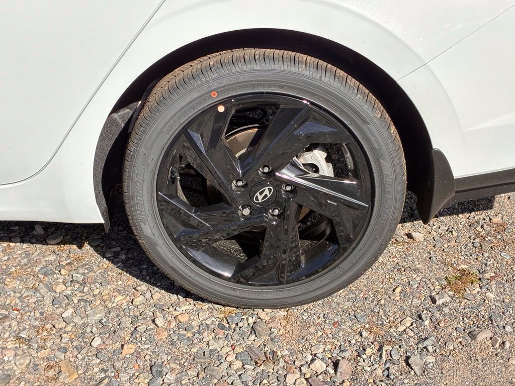 New 2026 Hyundai Elantra SEL Sport FWD image 43