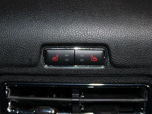 Used 2022 Lincoln Corsair AWD w/ Equipment Group 101A image 35