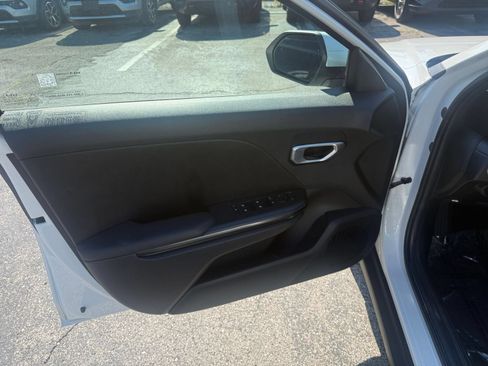 Used 2026 Kia K4 FWD image 18